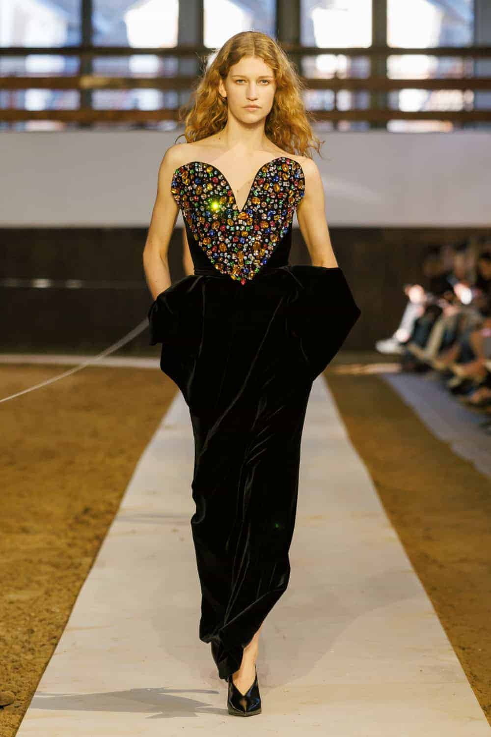 Stella McCartney: Ready-To-Wear AW26 - 10 Magazine